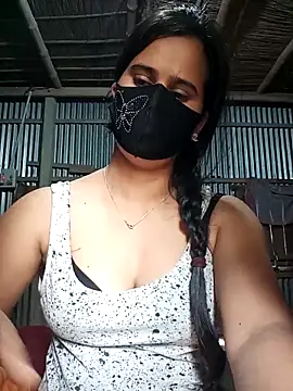 Snapshot of Sexy-Binita chatting on 02.19.25 Sexy-Binita online show from 02.19.25