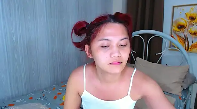 Snapshot of xXCathyJennerXx chatting on 12.18.24 xXCathyJennerXx online show from 12.18.24