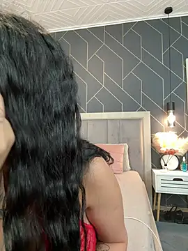 EmyLaveau online show from 03.05.25