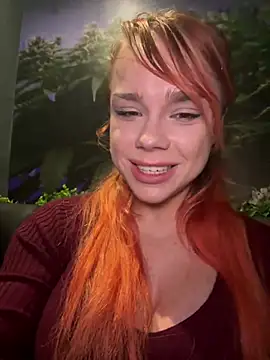 Snapshot of PennyPrincess chatting on 12.12.24 PennyPrincess online show from 12.12.24