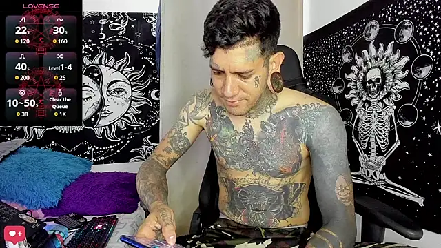 Snapshot of josh__ackerman chatting on 01.15.25 josh ackerman online show from 01.15.25