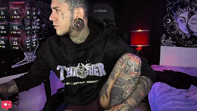 Snapshot of josh__ackerman chatting on 03.22.25 josh ackerman online show from 03.22.25