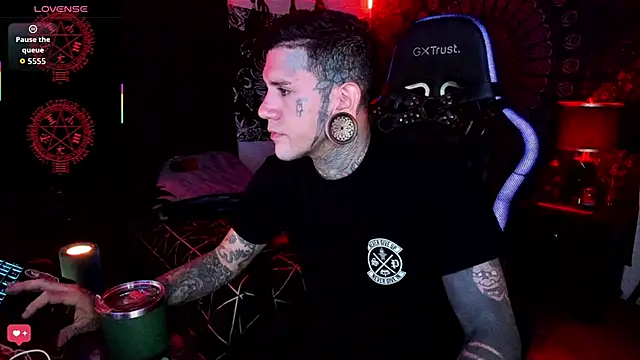 Snapshot of josh__ackerman chatting on 09.24.25 josh ackerman online show from 09.24.25