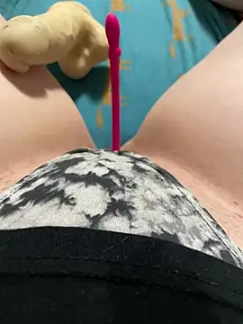 katcclovea online show from 03.15.25