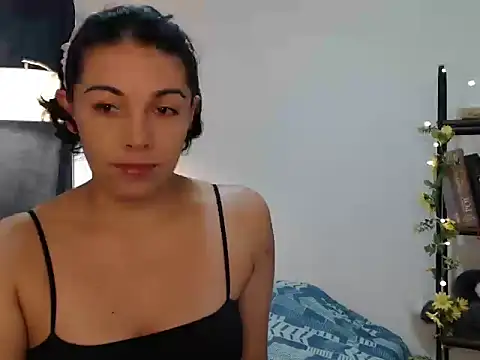 Snapshot of camii_7 chatting on 02.05.25 camii 7 online show from 02.05.25