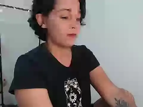 Snapshot of camii_7 chatting on 02.10.25 camii 7 online show from 02.10.25