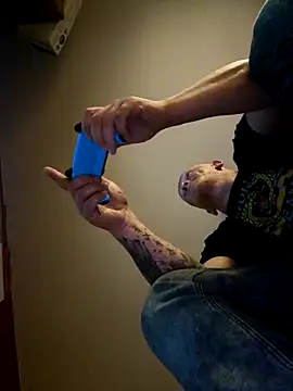 Snapshot of szaoonybyczek chatting on 11.16.25 szaoonybyczek online show from 11.16.25