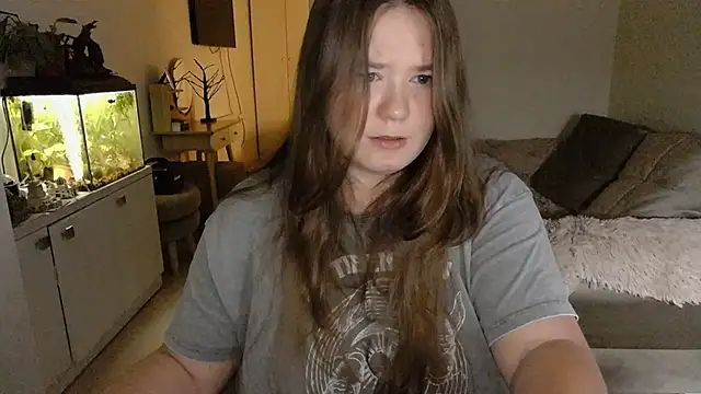 Snapshot of remirann_ chatting on 12.02.24 remirann  online show from 12.02.24