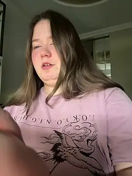 Snapshot of remirann_ chatting on 01.23.25 remirann  online show from 01.23.25