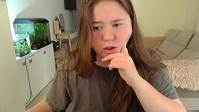 Snapshot of remirann_ chatting on 03.05.25 remirann  online show from 03.05.25