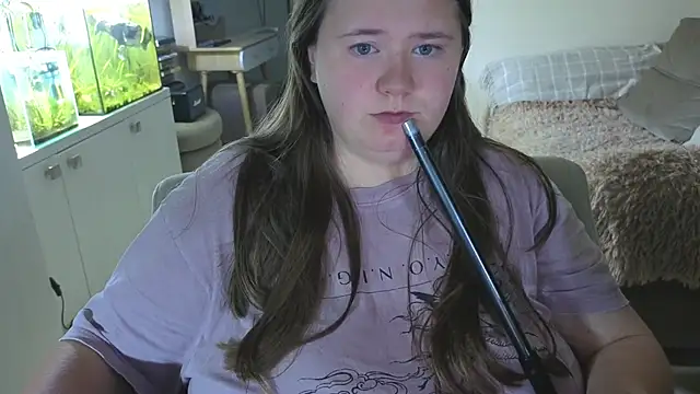 Snapshot of remirann_ chatting on 11.03.25 remirann  online show from 11.03.25