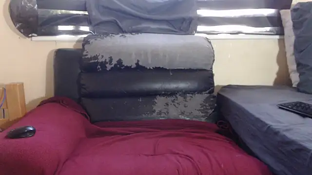 Sweetslender online show from 10.07.25