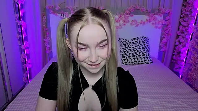 Snapshot of LilyStarlight chatting on 04.06.26 LilyStarlight online show from 04.06.26