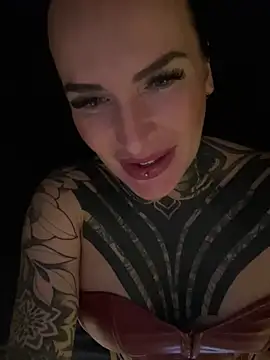 InkedBiitch online show from 12.24.24