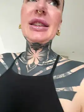 InkedBiitch online show from 03.17.25