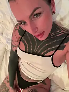 InkedBiitch online show from 05.02.26