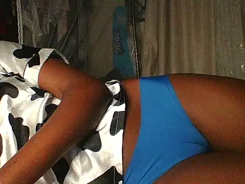 Snapshot of FatAss_baby chatting on 09.16.25 FatAss baby online show from 09.16.25