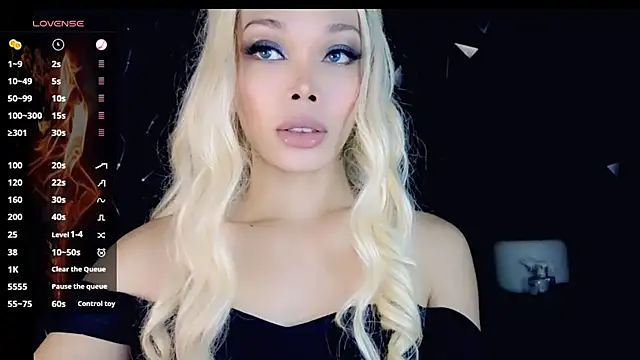 Snapshot of sugar_bbyxx chatting on 11.16.25 sugar bbyxx online show from 11.16.25