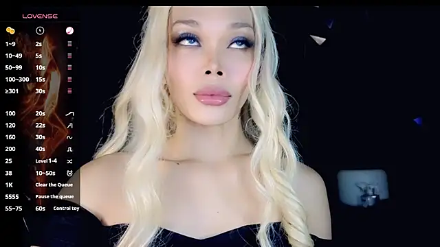 Snapshot of sugar_bbyxx chatting on 11.19.25 sugar bbyxx online show from 11.19.25