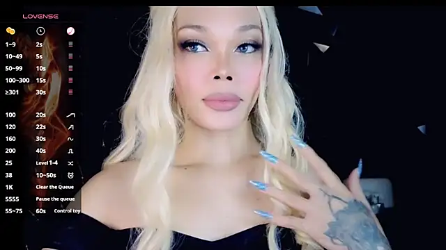 Snapshot of sugar_bbyxx chatting on 11.22.25 sugar bbyxx online show from 11.22.25