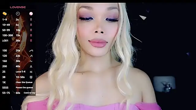 Snapshot of sugar_bbyxx chatting on 11.24.25 sugar bbyxx online show from 11.24.25