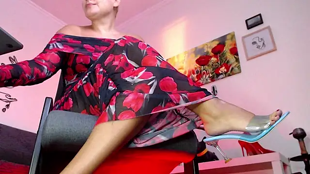 MadameKatrina online show from 01.06.25