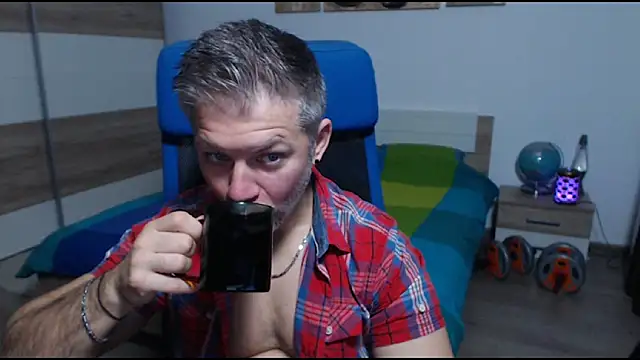 RobbyShawz online show from 10.09.25