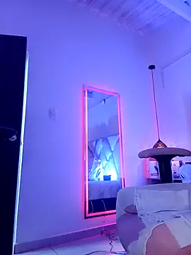 MariaPau 83 online show from 02.21.25