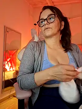 MariaPau 83 online show from 10.20.25