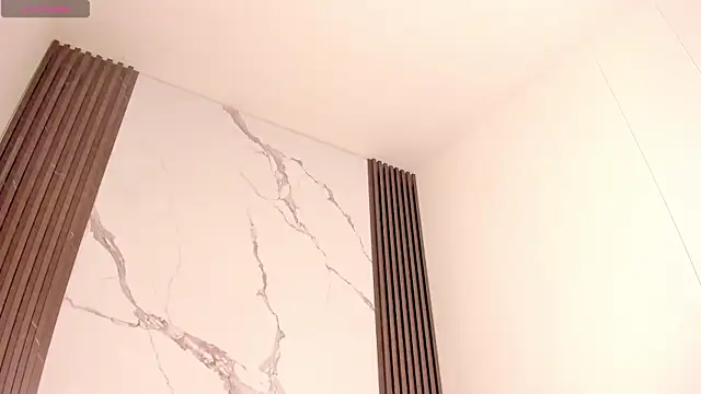 Rianamanson online show from 11.14.25