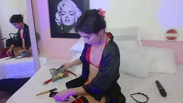 Sweetcristin online show from 04.29.26