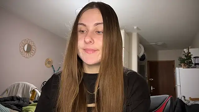 Snapshot of Emma_just chatting on 12.15.24 Emma just online show from 12.15.24