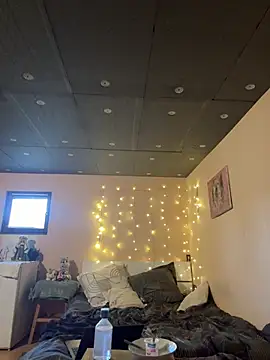 Snapshot of Emma_just chatting on 03.19.25 Emma just online show from 03.19.25