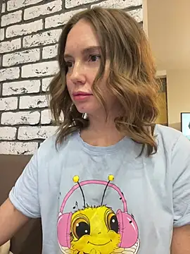 Snapshot of Chel_sea_ chatting on 01.20.25 Chel sea online show from 01.20.25