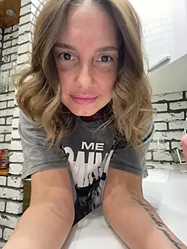 Snapshot of Chel_sea_ chatting on 02.01.25 Chel sea online show from 02.01.25