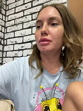 Snapshot of Chel_sea_ chatting on 03.09.25 Chel sea online show from 03.09.25