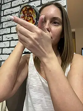 Snapshot of Chel_sea_ chatting on 03.15.25 Chel sea online show from 03.15.25