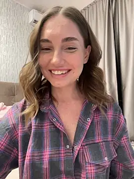 Snapshot of Chel_sea_ chatting on 10.17.25 Chel sea online show from 10.17.25