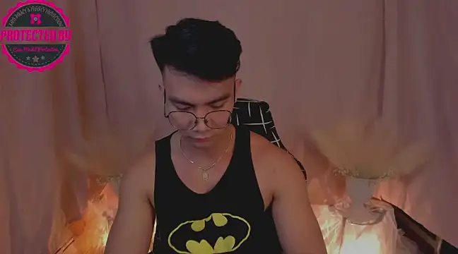 Snapshot of 000batman000 chatting on 12.11.24 000batman000 online show from 12.11.24