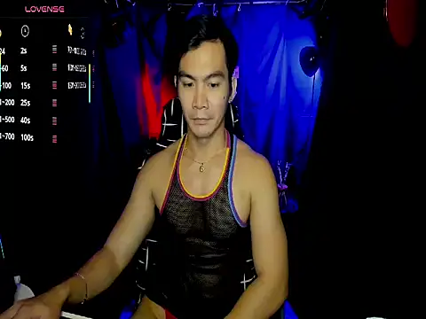 Snapshot of 000batman000 chatting on 03.11.26 000batman000 online show from 03.11.26