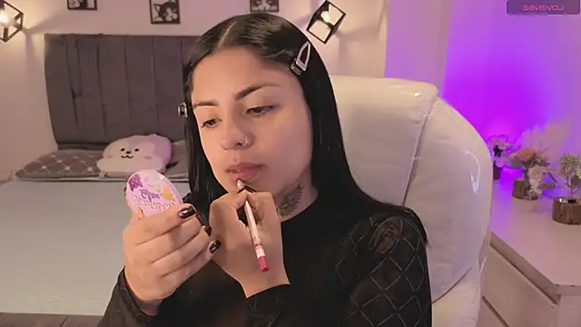 Catalinaa martinez online show from 10.19.25