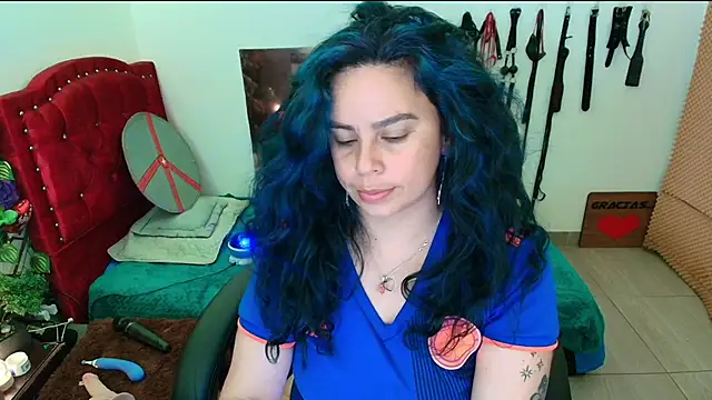 Snapshot of elektra_32 chatting on 02.18.25 elektra 32 online show from 02.18.25