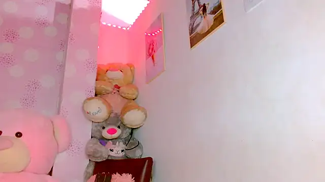 Snapshot of veronica_villalba chatting on 01.05.25 veronica villalba online show from 01.05.25