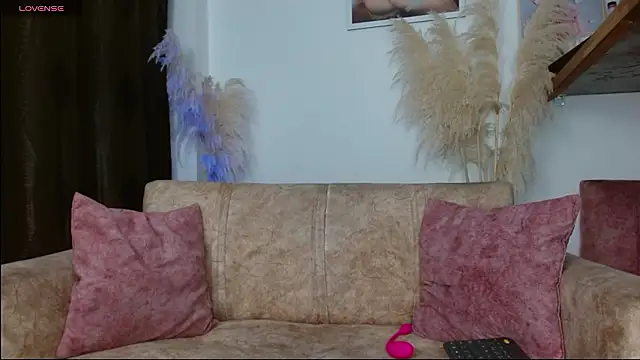 Snapshot of veronica_villalba chatting on 02.18.26 veronica villalba online show from 02.18.26