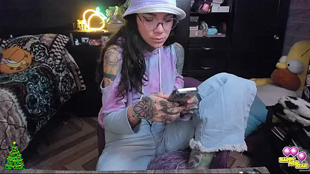 Lilmarieee online show from 12.30.24