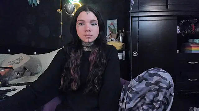 Lilmarieee online show from 11.11.25