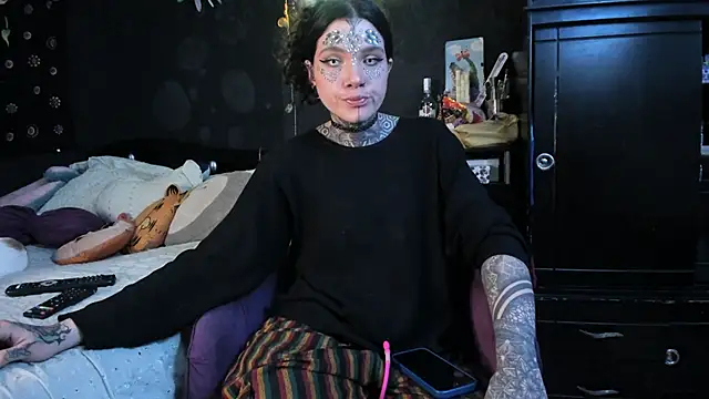 Lilmarieee online show from 11.27.25