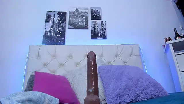 Snapshot of Amaia_Daniells chatting on 01.13.25 Amaia Daniells online show from 01.13.25