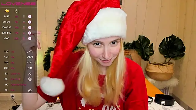 Snapshot of fleximona chatting on 12.20.24 fleximona online show from 12.20.24