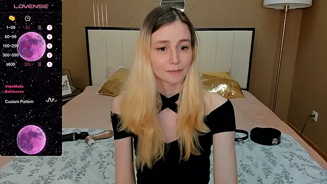 Snapshot of fleximona chatting on 02.01.25 fleximona online show from 02.01.25